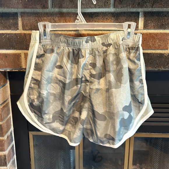 NWOT Nike Running Shorts - Picture 2 of 3